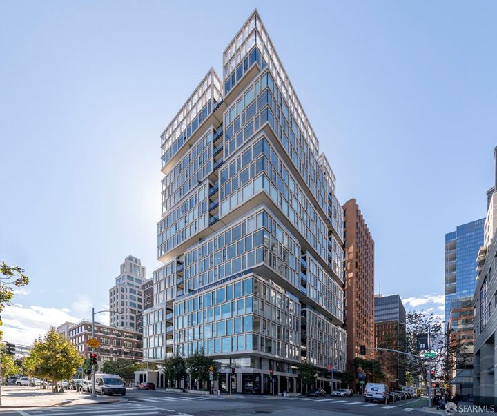 1 Steuart Lane 1005  San Francisco CA 94105 photo