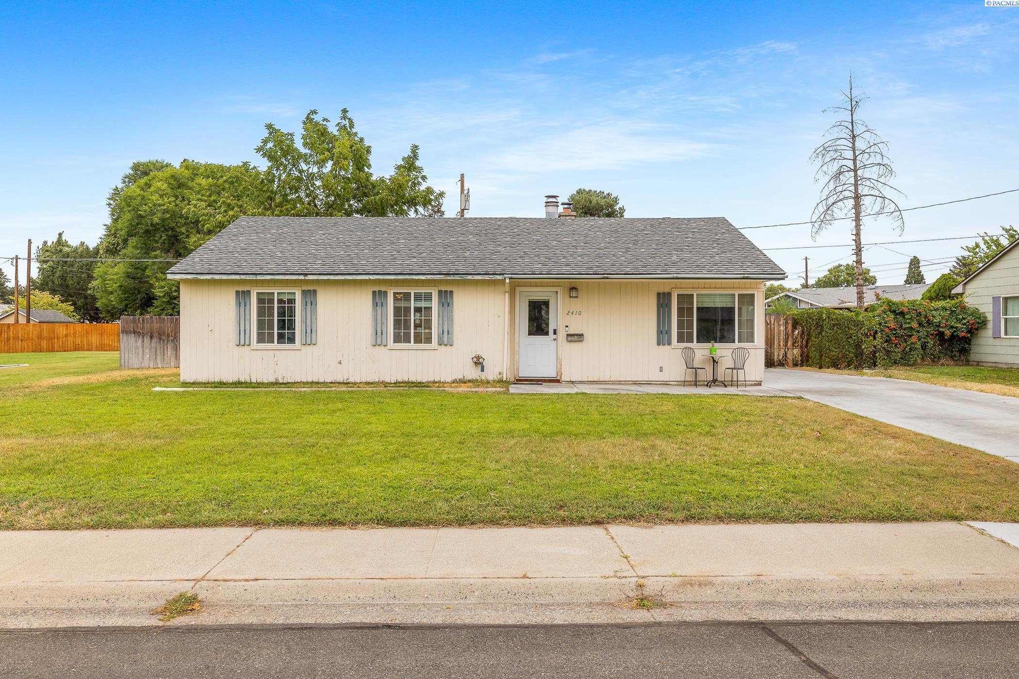 2410 Richmond Blvd  Richland WA 99354 photo