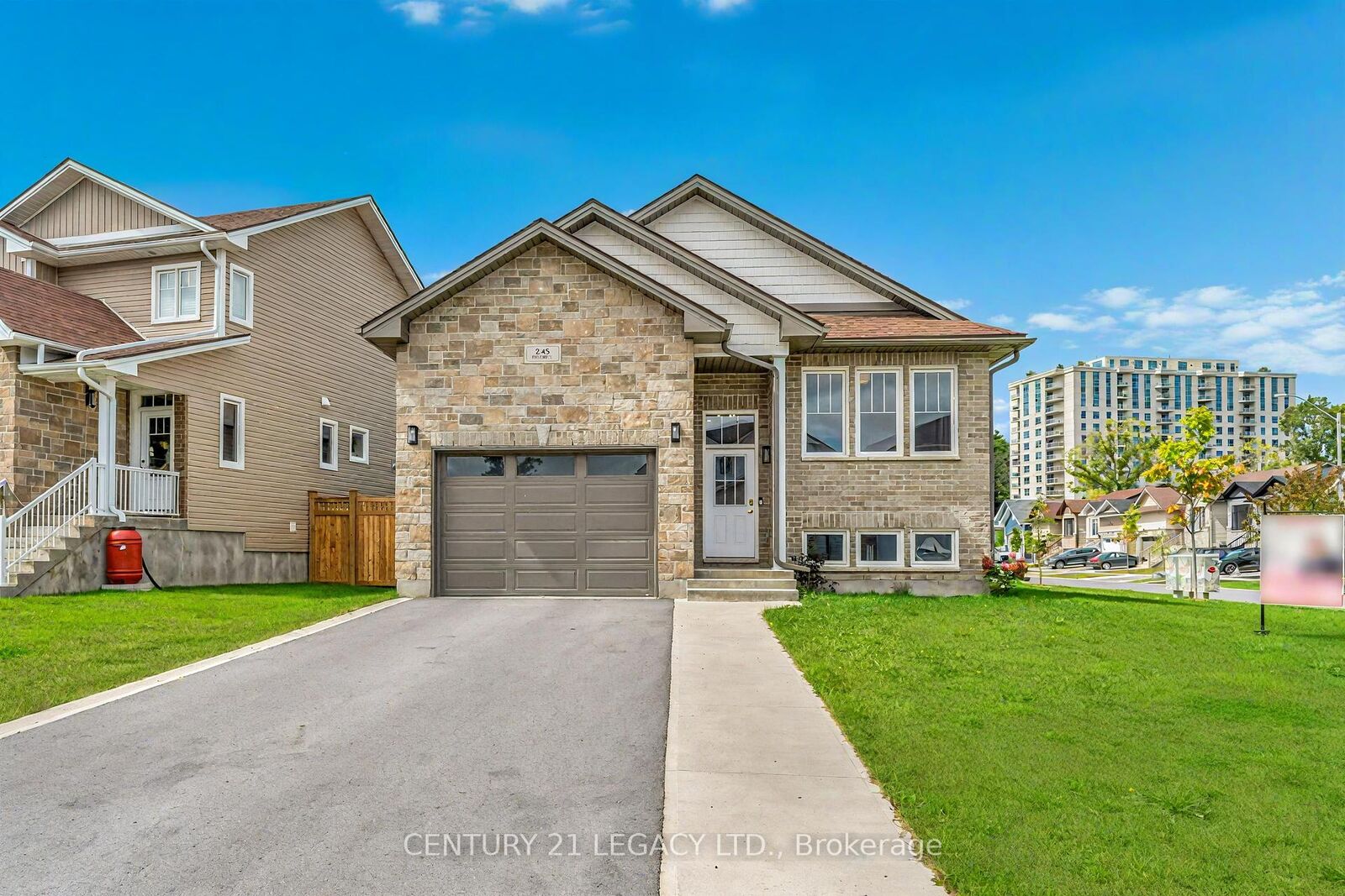 Property Photo: 245 Mill Pond Place ON K7M 0C9