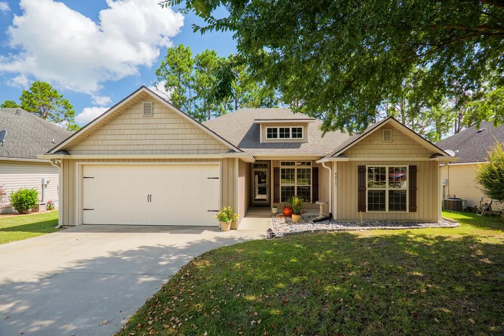 Property Photo: 4013 Glen Laurel Drive N GA 31605