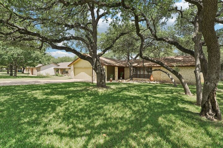 Property Photo: 11713 Broad Oaks Drive TX 78759