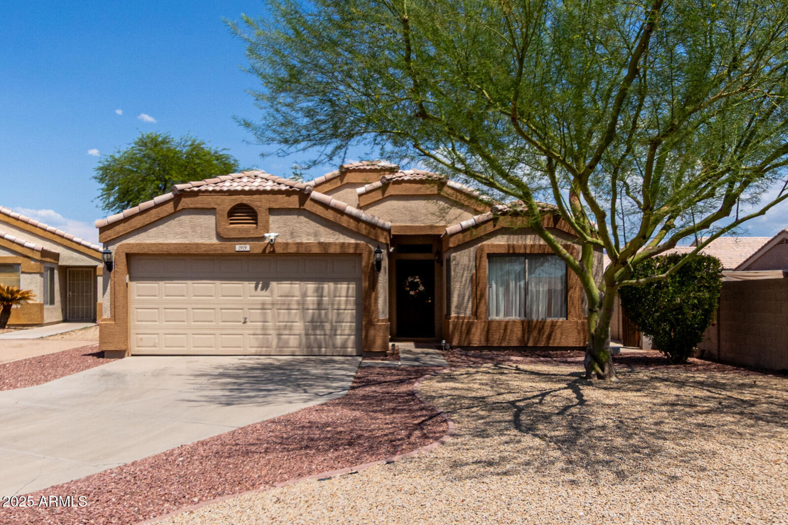Property Photo:  1919 S Valley Drive  AZ 85120 