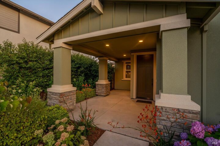 Property Photo:  349 Vinterra Court  CA 94559 