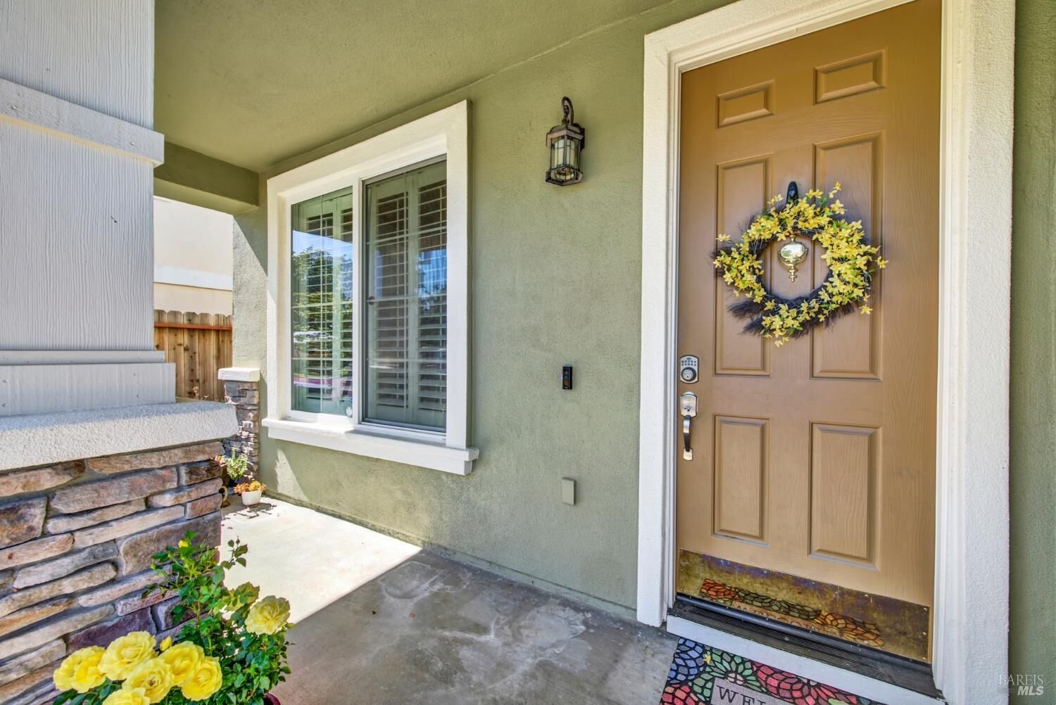 Property Photo: 1843 Brook Way CA 94534