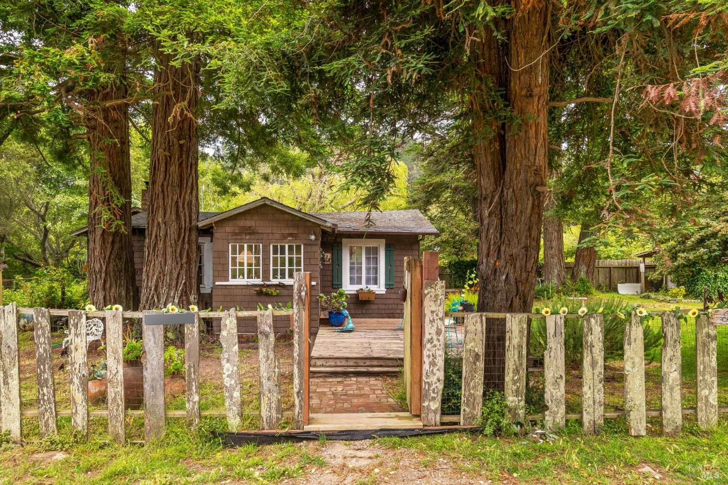 Property Photo:  1796 Shoreline Highway  CA 94965 