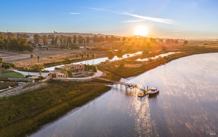 6614 Lakeville Highway  Petaluma CA 94954 photo