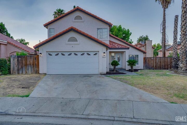 7804 Silver Birch Avenue  Bakersfield CA 93313 photo