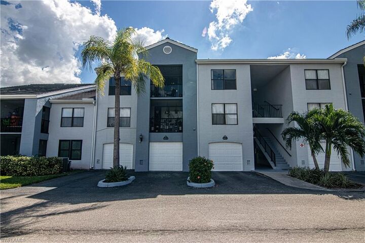 Property Photo:  13615 Eagle Ridge Dr 1633  FL 33912 