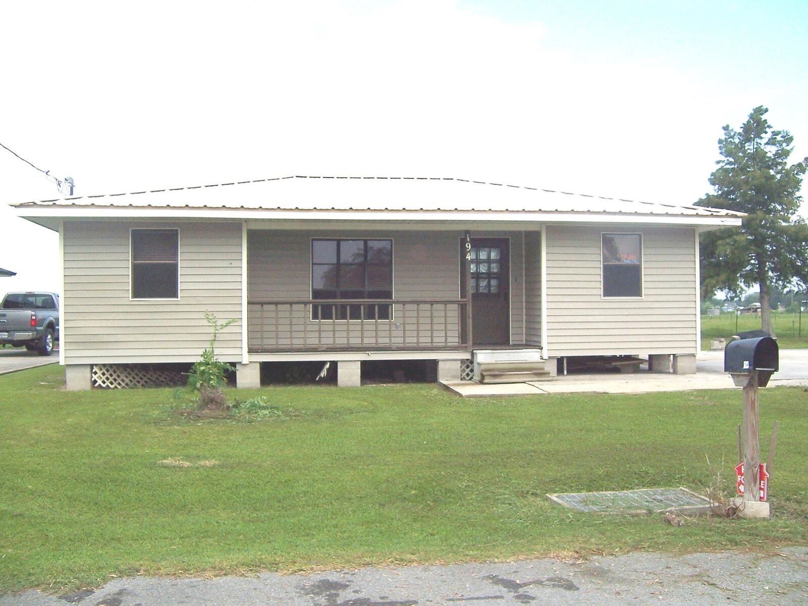 Property Photo: 194 Josephine St LA 70373