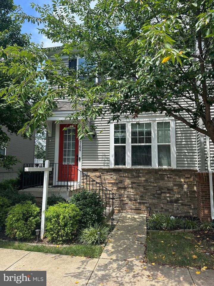 10744 Hinton Way  Manassas VA 20112 photo