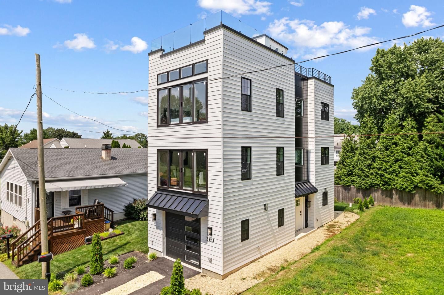 Property Photo: 203 Church St PA 19087