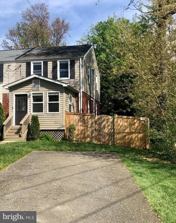 5929 Edgehill Court  Alexandria VA 22303 photo