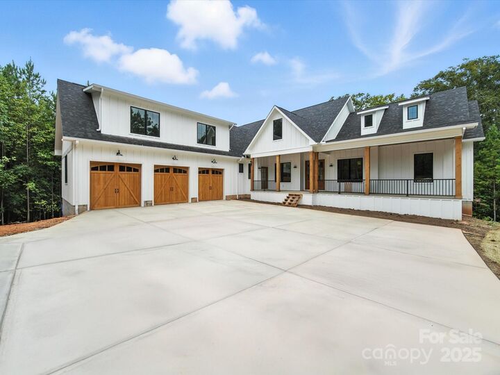 5853 Hidden Forest Drive  Denver NC 28037 photo
