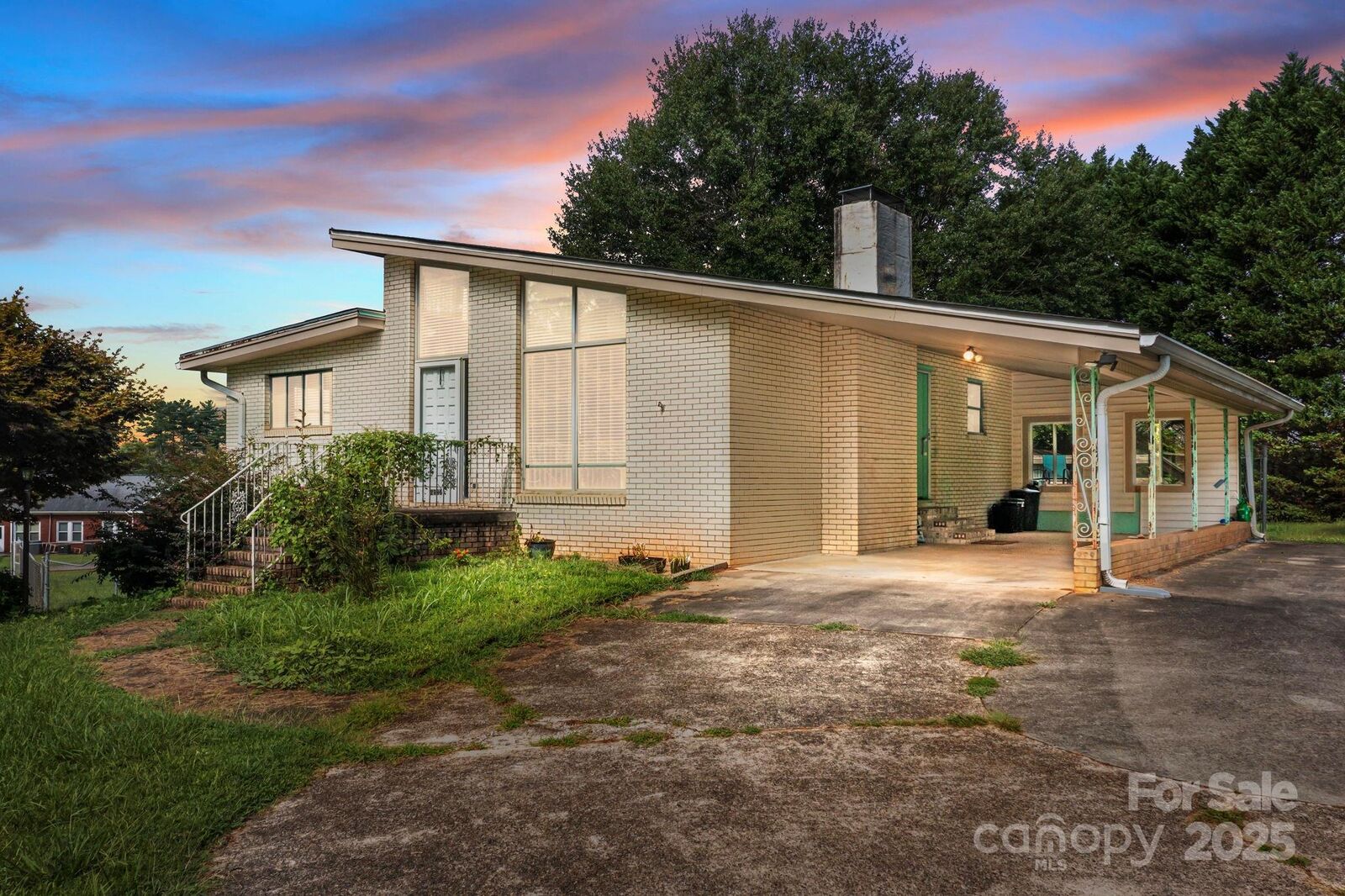 Property Photo: 2988 Wesleyan Church Road NC 28092