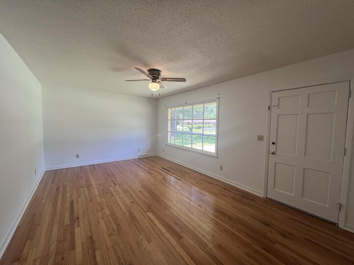 Property Photo: 9 Heathwood Drive SC 29407