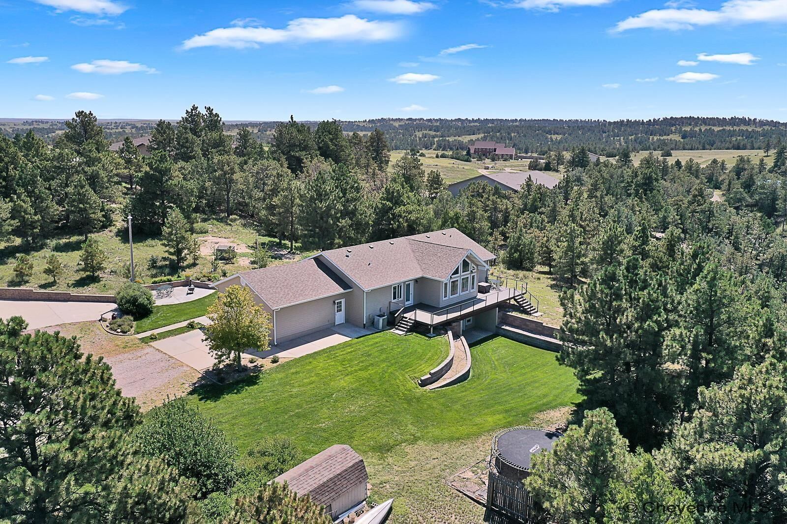 Property Photo:  929 E 10th St  WY 82082 
