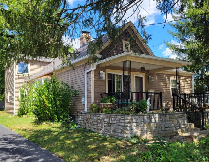 8012 Euclid Avenue  Madeira OH 45243 photo