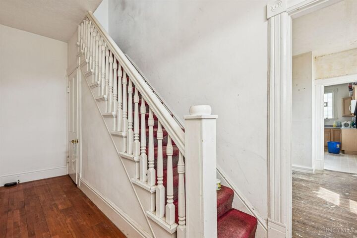 Property Photo: 1996 Kinney Avenue OH 45207