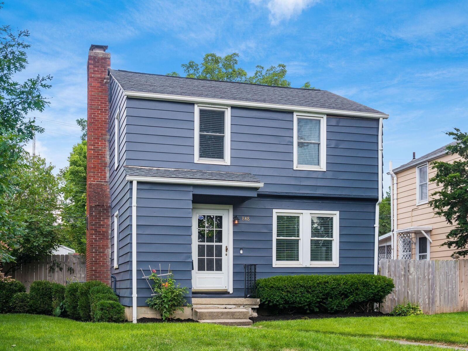 Property Photo:  848 Timberman Road  OH 43212 