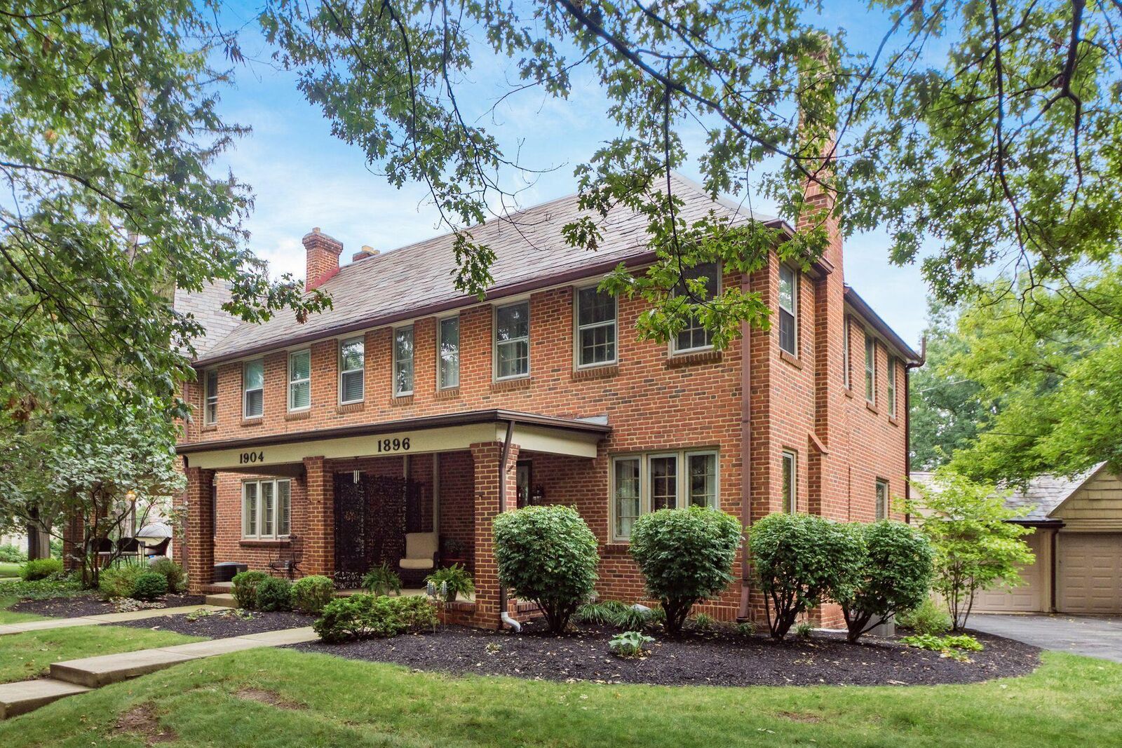 Property Photo:  1896 Guilford Road  OH 43221 