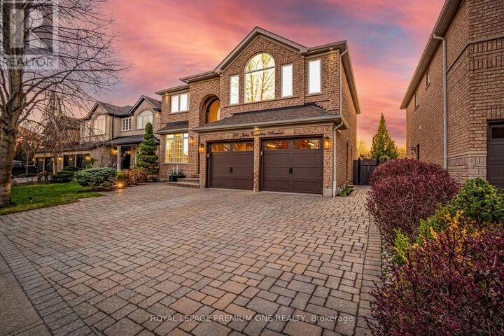 Photo de la propriété:  60 Julia Valentina Avenue  ON L4H 1Y9 