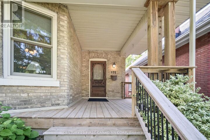 Property Photo:  171 Mount Pleasant Avenue  ON N6H 1E3 