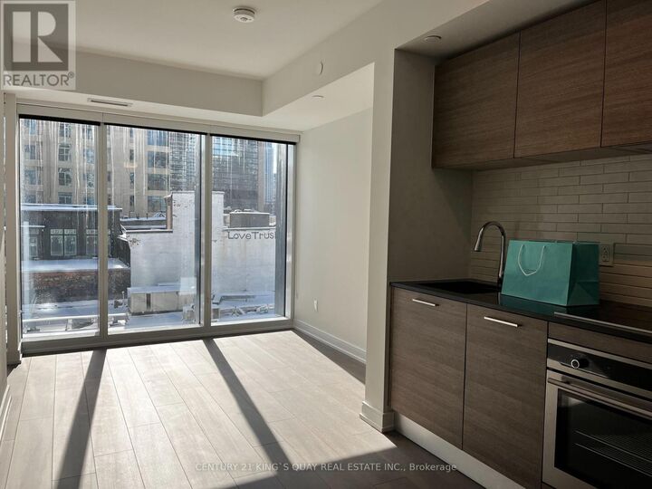 Property Photo:  3 Gloucester Street 302  ON M4Y 0C6 