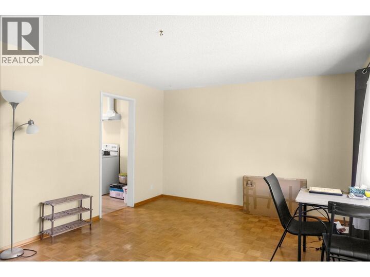 Property Photo:  13 Mallard Street  BC V8C 1N2 