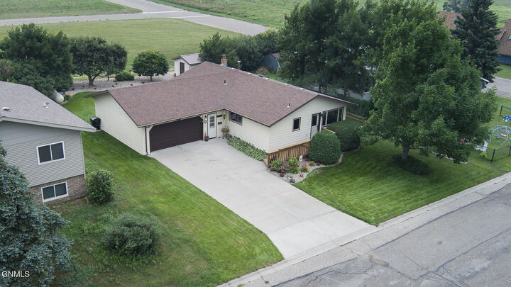 Property Photo:  227 Klein Avenue S  ND 58530 
