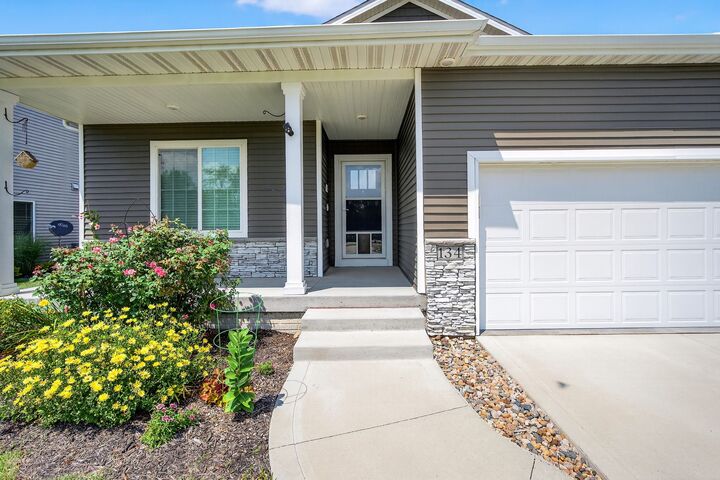 Property Photo: 134 SE Willow Run Lane IA 50021