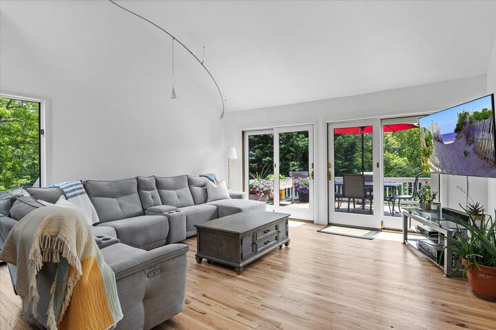Property Photo:  370 Old Canoe Place Road  NY 11968 