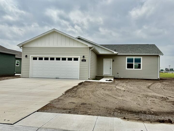 Property Photo:  1210 W 16th  NE 69101 