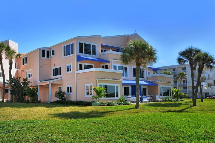 Property Photo: 4725 Gulf Of Mexico Drive 212 FL 34228