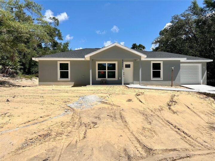 Property Photo:  4031 SE 140th Lane  FL 34491 