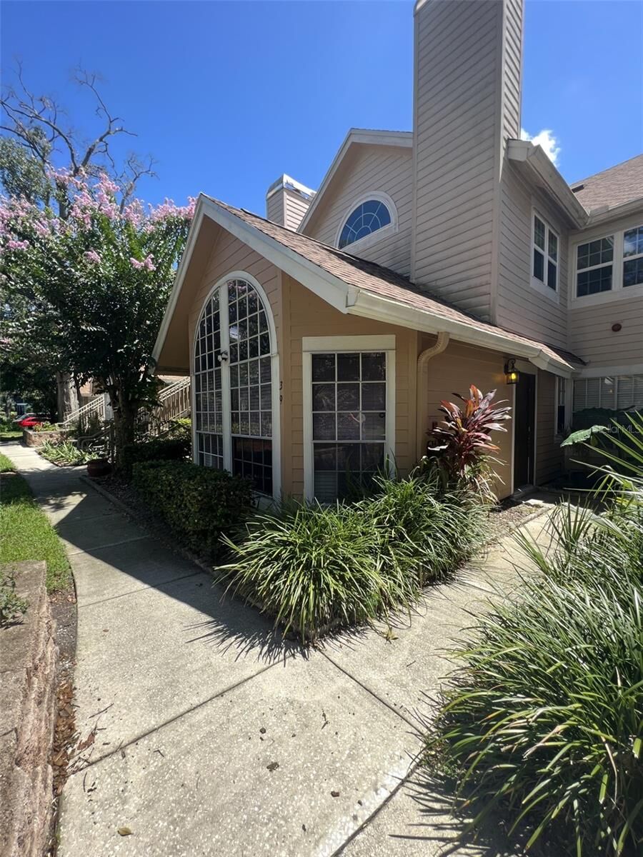 Property Photo:  605 Youngstown Parkway 39  FL 32714 