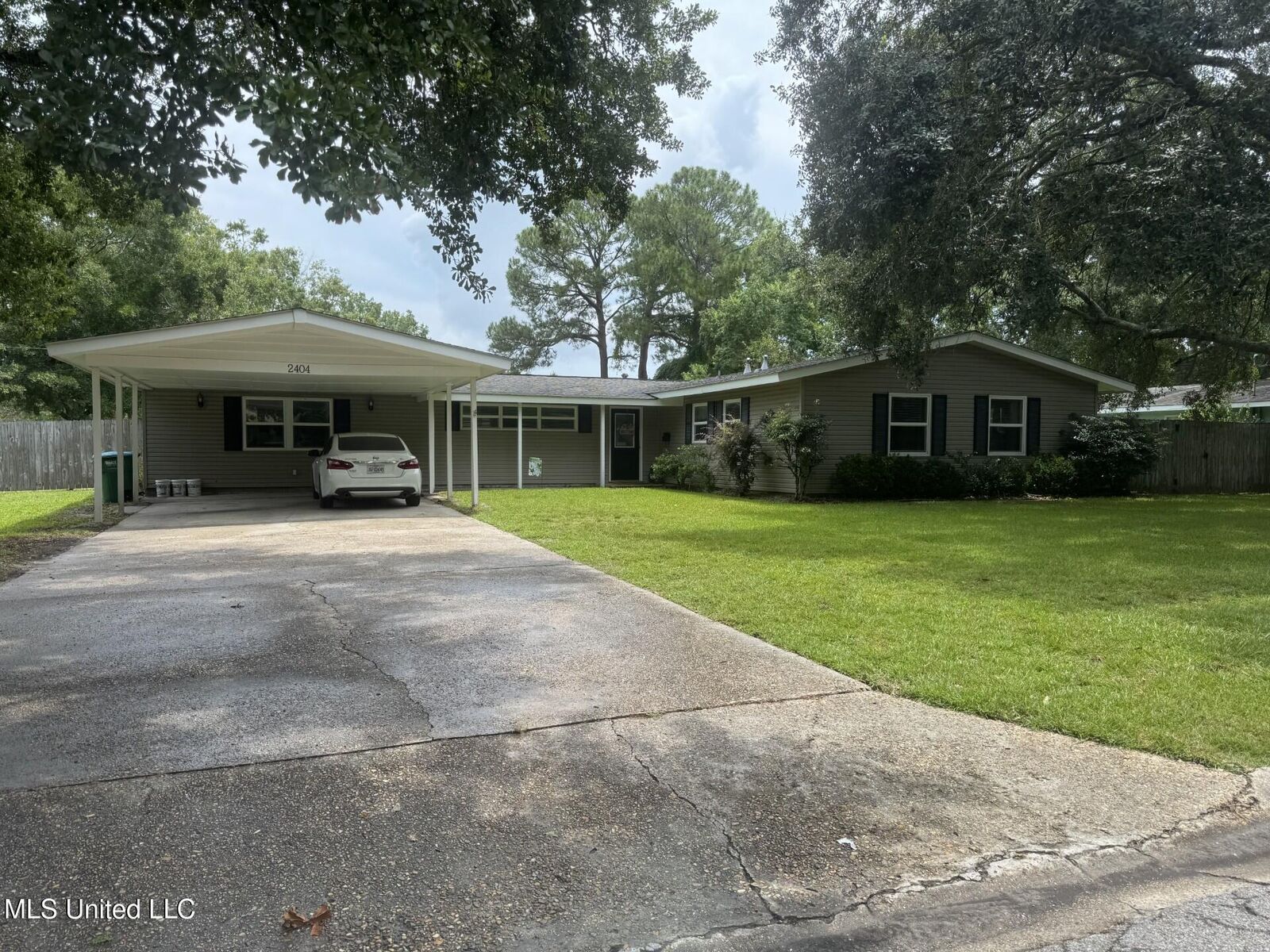 Property Photo: 2404 Rosewood Street MS 39567