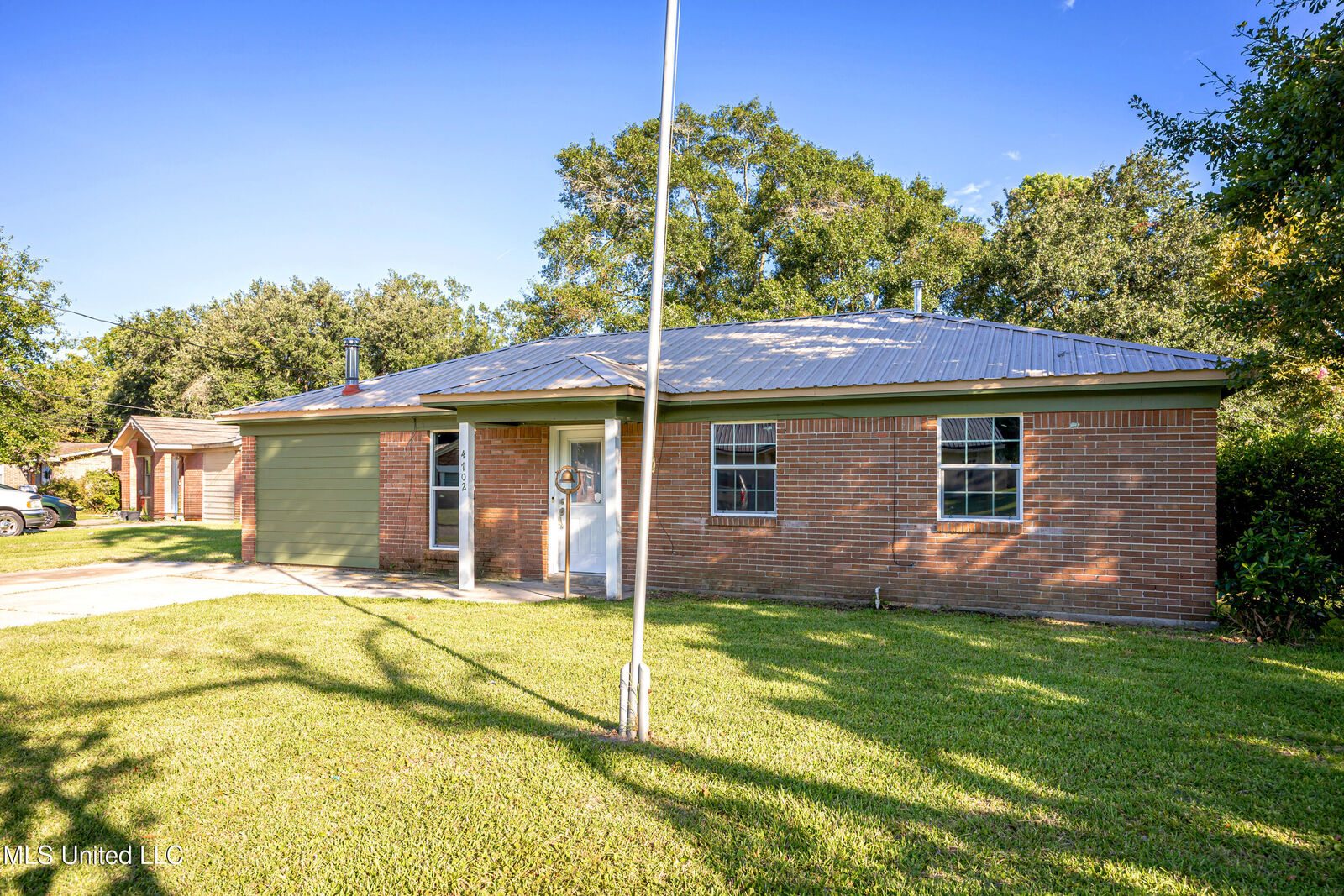 Property Photo: 4702 Coronada Avenue MS 39581