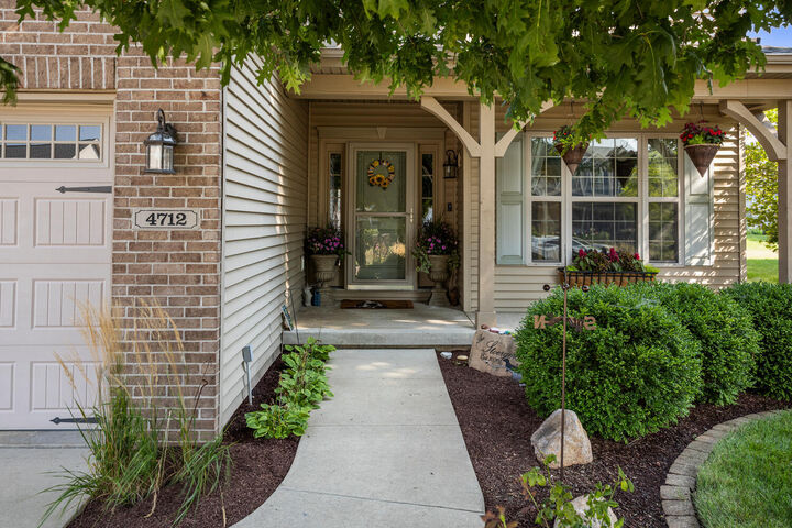 Property Photo: 4712 Watermark Drive IL 61822