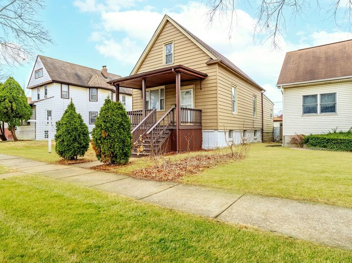 Property Photo: 30 Washington Avenue IL 60525