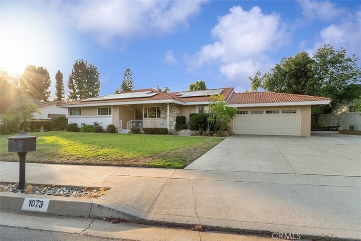 Property Photo:  1073 E Knollcrest Drive  CA 91724