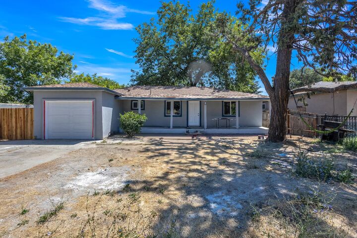 Property Photo:  1044 S Anteros Avenue  CA 95215 