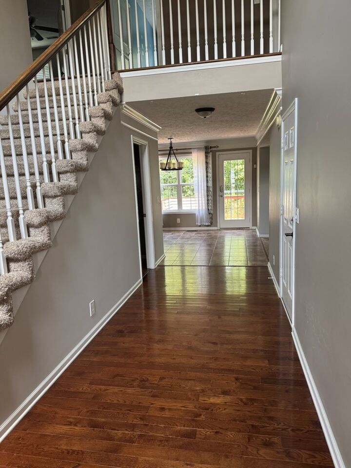 Property Photo: 652 Winding Bluff Way TN 37040