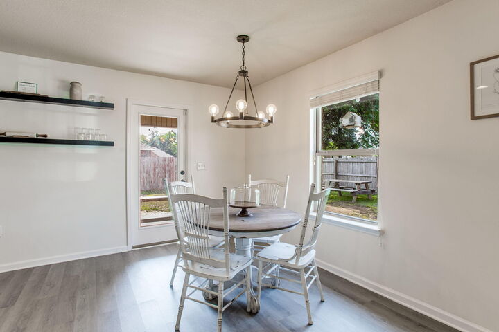 Property Photo: 5960 Palermo Drive FL 32571