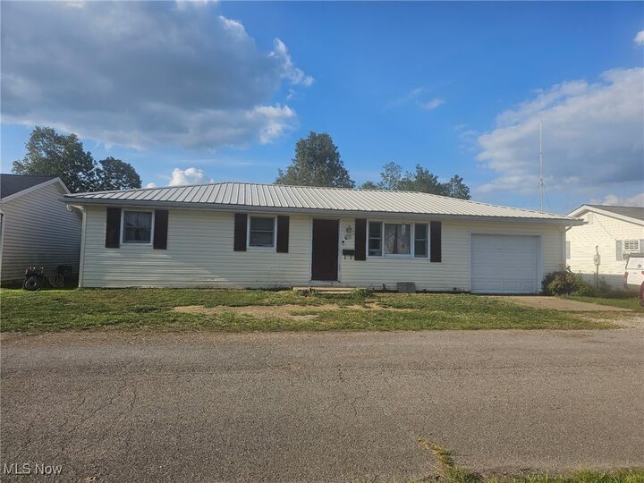 104 Summit Street  Roseville OH 43777 photo