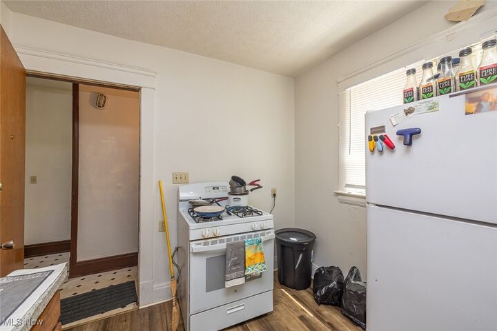 Property Photo:  3267 E 142nd Street  OH 44120 