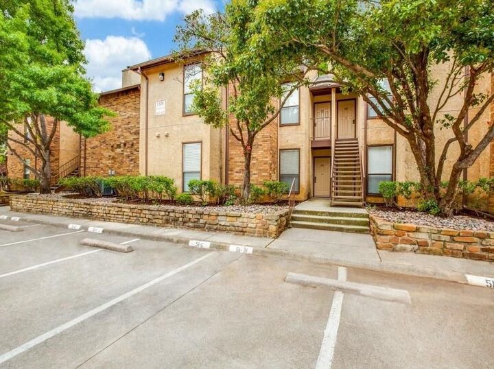 Property Photo: 1308 Memory Lane 5112 TX 76011