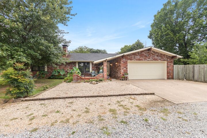 13517 Old Highway 59  Gentry AR 72734 photo