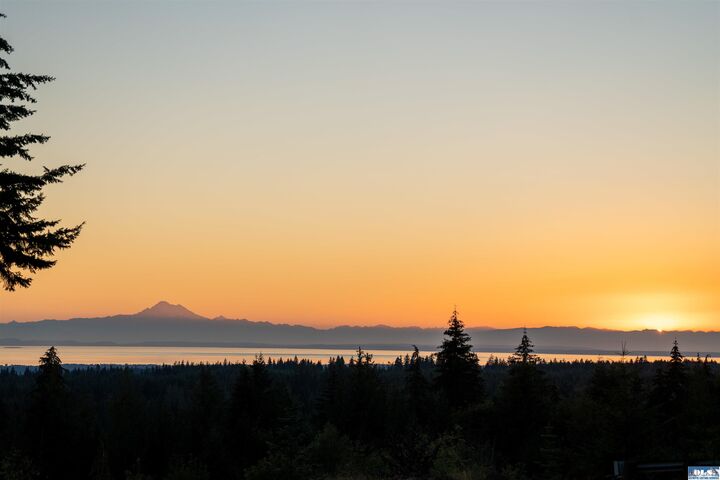 Property Photo:  212 Maletti Hill Road  WA 98362 