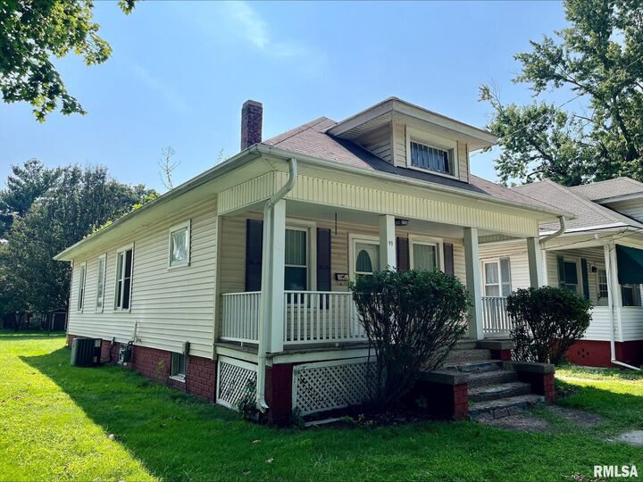 Property Photo: 95 Phillips Street IL 61401