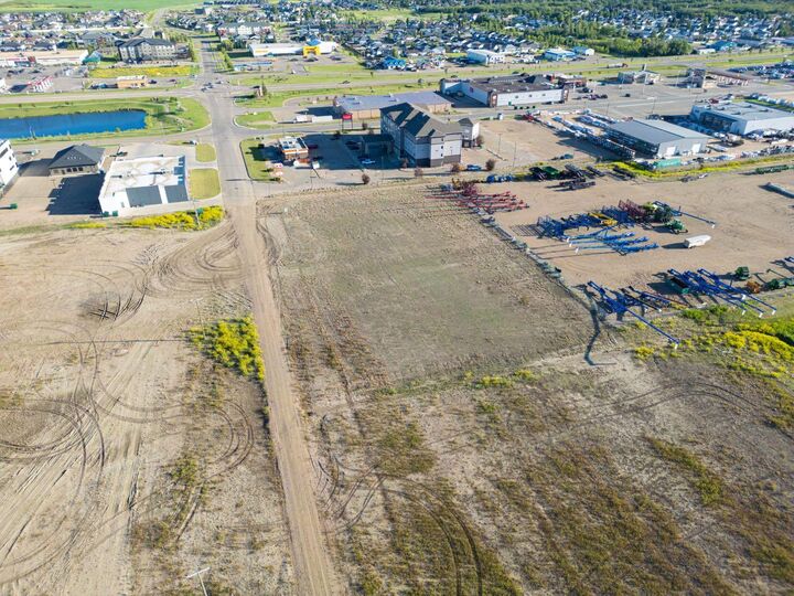 Property Photo: 1602 27 Street AB T9W 0A4